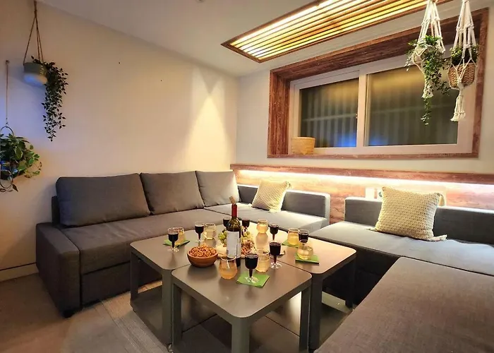 Villa 홍대입구역 도보 7분#많은친구#4br#7bed#2bath#urban Forest Séoul