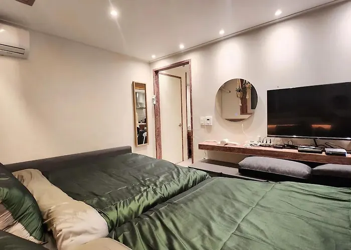 Villa 홍대입구역 도보 7분#많은친구#4br#7bed#2bath#urban Forest