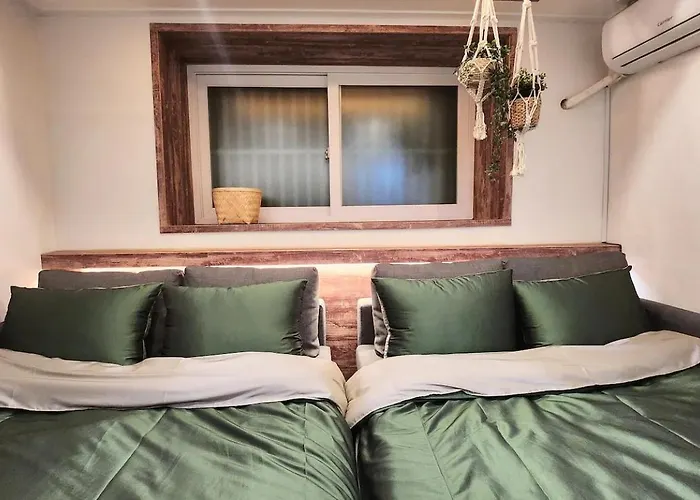 Villa 홍대입구역 도보 7분#많은친구#4br#7bed#2bath#urban Forest Séoul