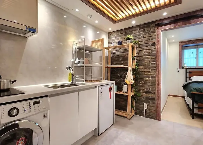 Villa 홍대입구역 도보 7분#많은친구#4br#7bed#2bath#urban Forest Séoul