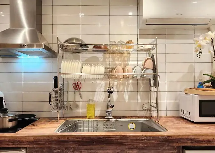 홍대입구역 도보 7분#많은친구#4br#7bed#2bath#urban Forest Séoul